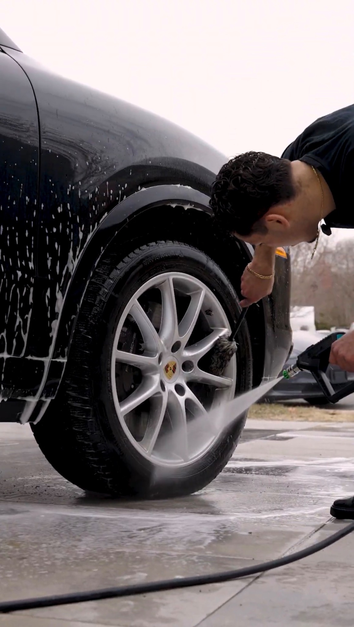 Detailed wheel cleaning